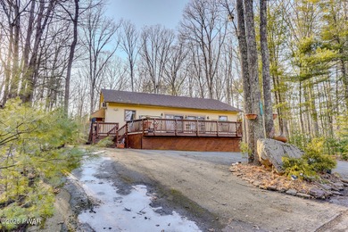Lake Wallenpaupack Home For Sale in Lakeville Pennsylvania