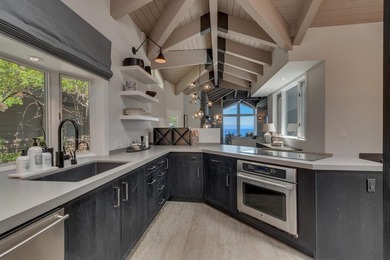 Located on a one of the most desirable quiet streets on the - photo 7