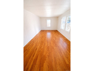 Welcome to easy, low-maintenance living in the desirable - photo 8