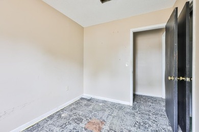 Opportunity awaits at 611 DeKalb Street in Georgetown! This - photo 16