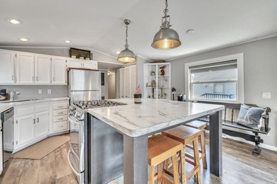 Welcome to 1001 Sunshine Run - an incredible opportunity in the - photo 9