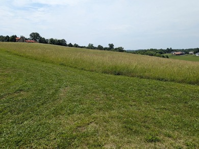 Excellent building lot in Riverbend Estates. This 5 acre - photo 2