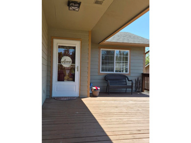 Beautifully Maintained Home Near the Ocean & Redwood National - photo 5
