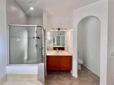 1868 sq.ft CBS Lake Front Home with great Water Views. 3-beds - photo 13