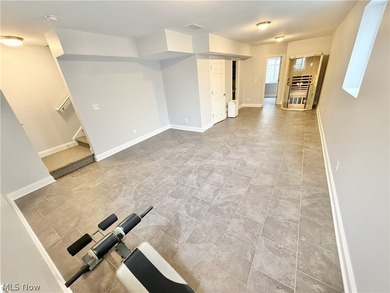 Rare opportunity to own a recently updated 3-bed, 3.5-bath - photo 14