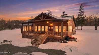 Tink Wig Lake Home For Sale in Hawley Pennsylvania