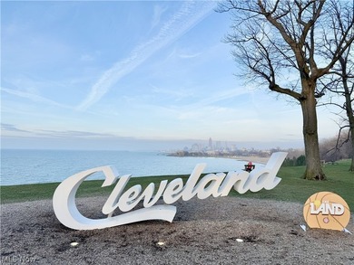 Rare opportunity to own a recently updated 3-bed, 3.5-bath - photo 31