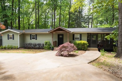 Lake Hartwell Home For Sale in Lavonia Georgia