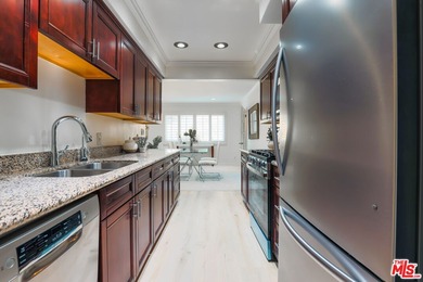 Hollywood Reservoir Condo For Sale in Los Angeles California