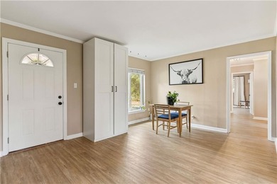 409 Buckingham Place is a wonderful move-in ready opportunity - photo 4
