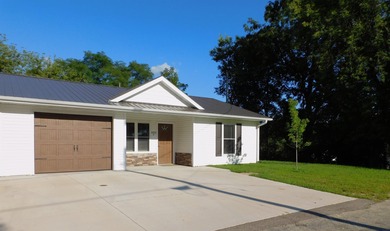 Lake Delhi Home For Sale in Delhi Iowa