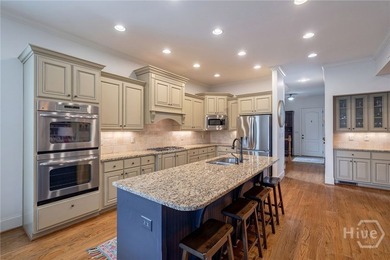 Welcome to 1405 Evergreen Park, a beautifully appointed estate - photo 13