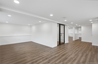 INVESTMENT OPPORTUNITY |FULLY RENOVATED PROFESSIONAL BUILDING - photo 28
