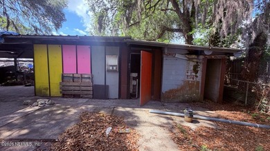 Investor special, needs some TLC, can be a flip or rental. Cash - photo 31