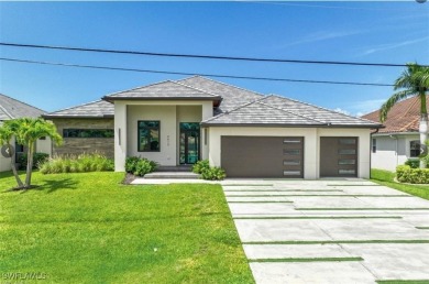 Cape Coral Lakes Area Home For Sale in Cape Coral Florida