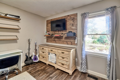Beautiful Waterfront Lot Home at an Affordable Price! - photo 28