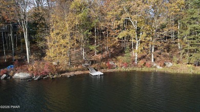 Lakefront Living on Desirable Elm Beach Lake !!Welcome to this - photo 3