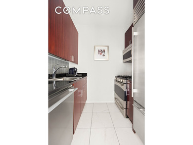 An Unparalleled Investment & Pied- -Terre at One Central Park - photo 3