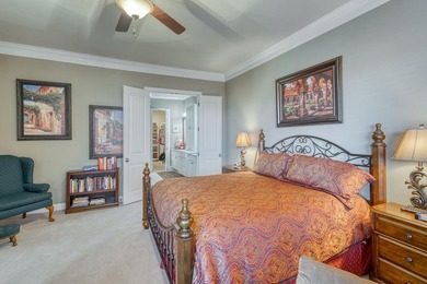 Discover this exceptional, single-level townhome featuring 3 - photo 12
