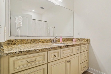 Welcome to this beautifully maintained second-floor - photo 13