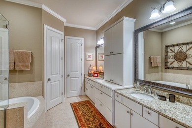 Discover this exceptional, single-level townhome featuring 3 - photo 14