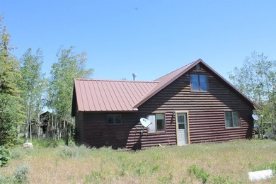 Welcome to this unique and beautiful 3-bedroom, 2-bath home - photo 5