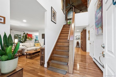 Southampton Retreat with Two Story Annex Nestled within nearly - photo 15