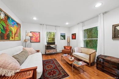Southampton Retreat with Two Story Annex Nestled within nearly - photo 16
