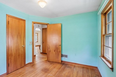 Welcome Home! A great move-in-ready starter home or investment - photo 18