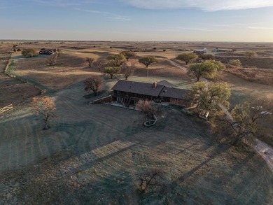 I am pleased to present a premier ranching opportunity located - photo 4