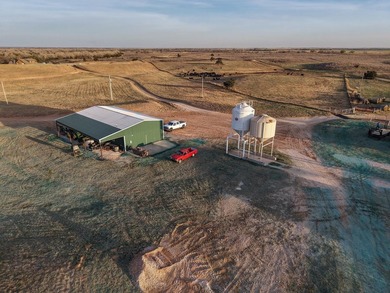I am pleased to present a premier ranching opportunity located - photo 6