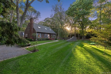 Southampton Retreat with Two Story Annex Nestled within nearly - photo 35