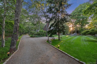 Southampton Retreat with Two Story Annex Nestled within nearly - photo 36