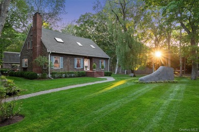Southampton Retreat with Two Story Annex Nestled within nearly - photo 37