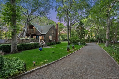 Southampton Retreat with Two Story Annex Nestled within nearly - photo 39
