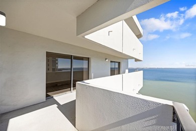 Welcome to The Pinnacle on Bayshore where breathtaking water - photo 3