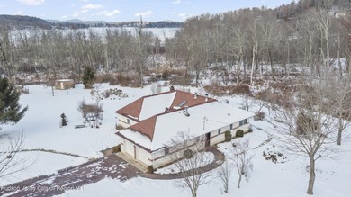 This approximately 2,100-square-foot ranch is sited on ~10 acres - photo 3