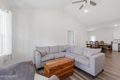 Adorable three bedroom, two bathroom single family home with - photo 6