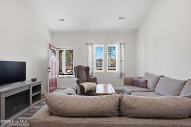Adorable three bedroom, two bathroom single family home with - photo 8