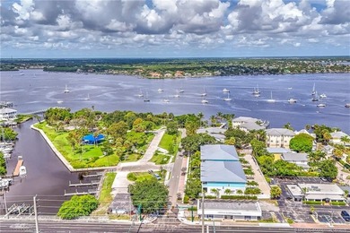 Gorgeous 4 Bedroom 3 bath home in historic area of Stuart. Key - photo 11
