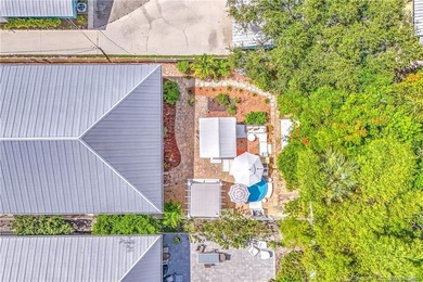 Gorgeous 4 Bedroom 3 bath home in historic area of Stuart. Key - photo 13