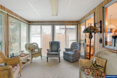 Enjoy mountain views from this well maintained 2bed/2 bath