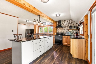 Peaceful country living meets modern updates on nearly 4 - photo 21