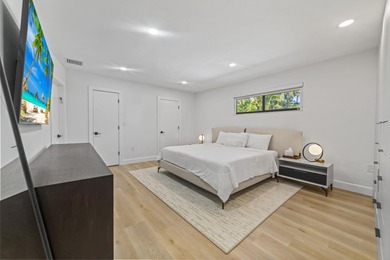 County Squire Estates Custom Gem, Fully Renovated and Move-In - photo 25
