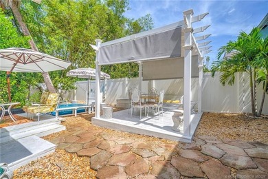 Gorgeous 4 Bedroom 3 bath home in historic area of Stuart. Key - photo 28