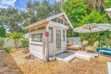 Gorgeous 4 Bedroom 3 bath home in historic area of Stuart. Key - photo 29