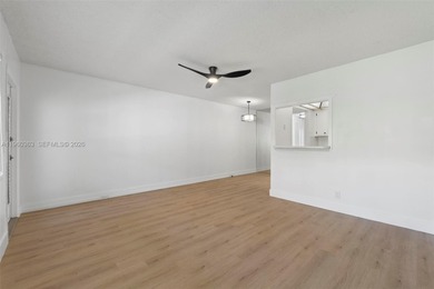 (private lake, pond, coastal) Condo For Sale in Deerfield Beach Florida