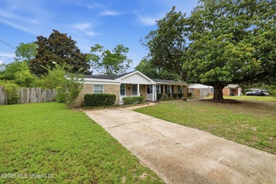 Welcome home to this beautifully updated 4-bedroom, 2-bath home - photo 32