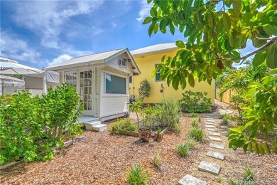 Gorgeous 4 Bedroom 3 bath home in historic area of Stuart. Key - photo 34