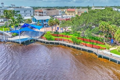 Gorgeous 4 Bedroom 3 bath home in historic area of Stuart. Key - photo 37
